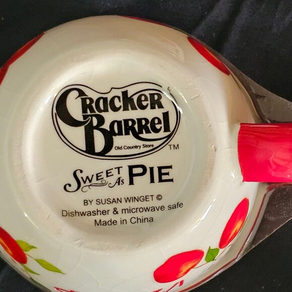 New Cracker Barrel Ceramic “Sweet As Pie” Measuring Cups, By Susan Winget - Picture 4 of 4